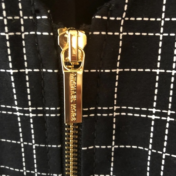 Dress - Picture 4 of 5